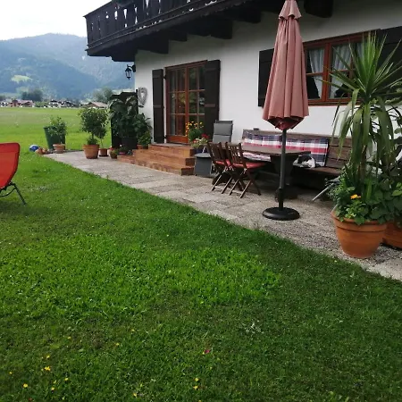 Haus Bergfreund 公寓